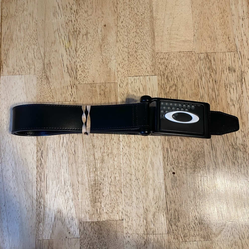Oakley Belt
